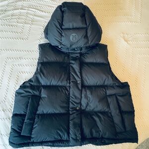 Lululemon Athletica Wunder Puff 600-Down-Fill Cropped Vest